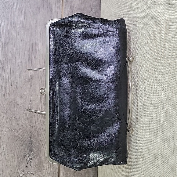 Hobo International Lauren Black Leather Clutch Wallet - Picture 3 of 11